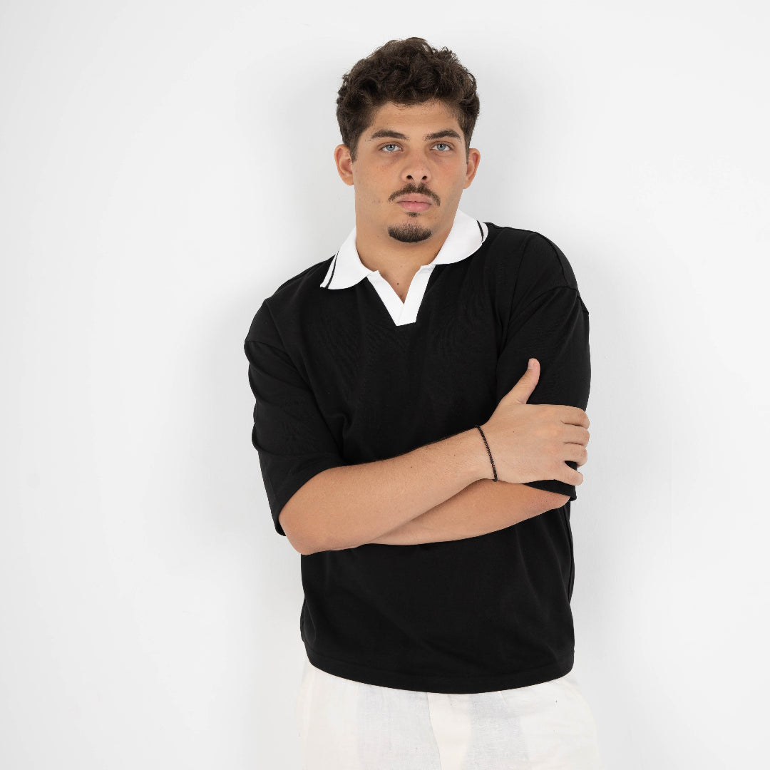 BLACK EASE COLLAR TEE